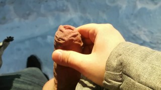 Дрочу член на улице. Masturbating in public. 2 (03.2018)
