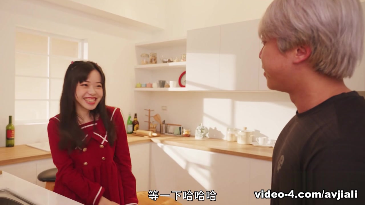 Internet Star Yuli Has Fun With Her Fuck Buddy - AVJiali