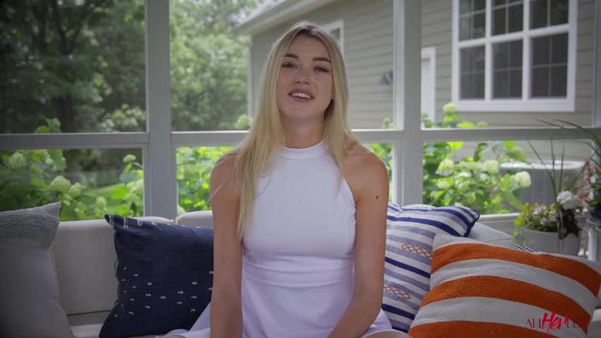 Interview - Anny Aurora