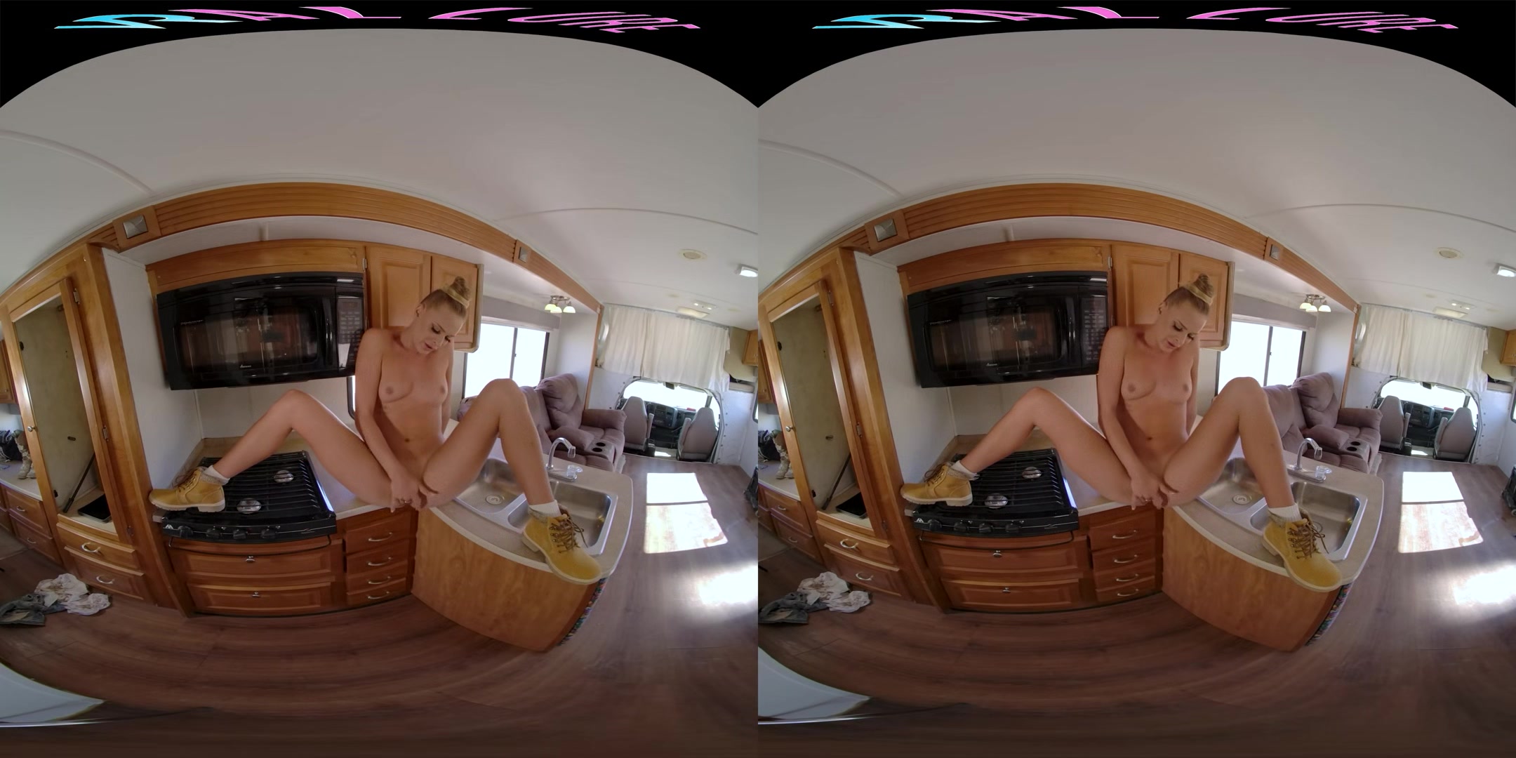 Horny Blondes Moments Vol.1 - Vrallure