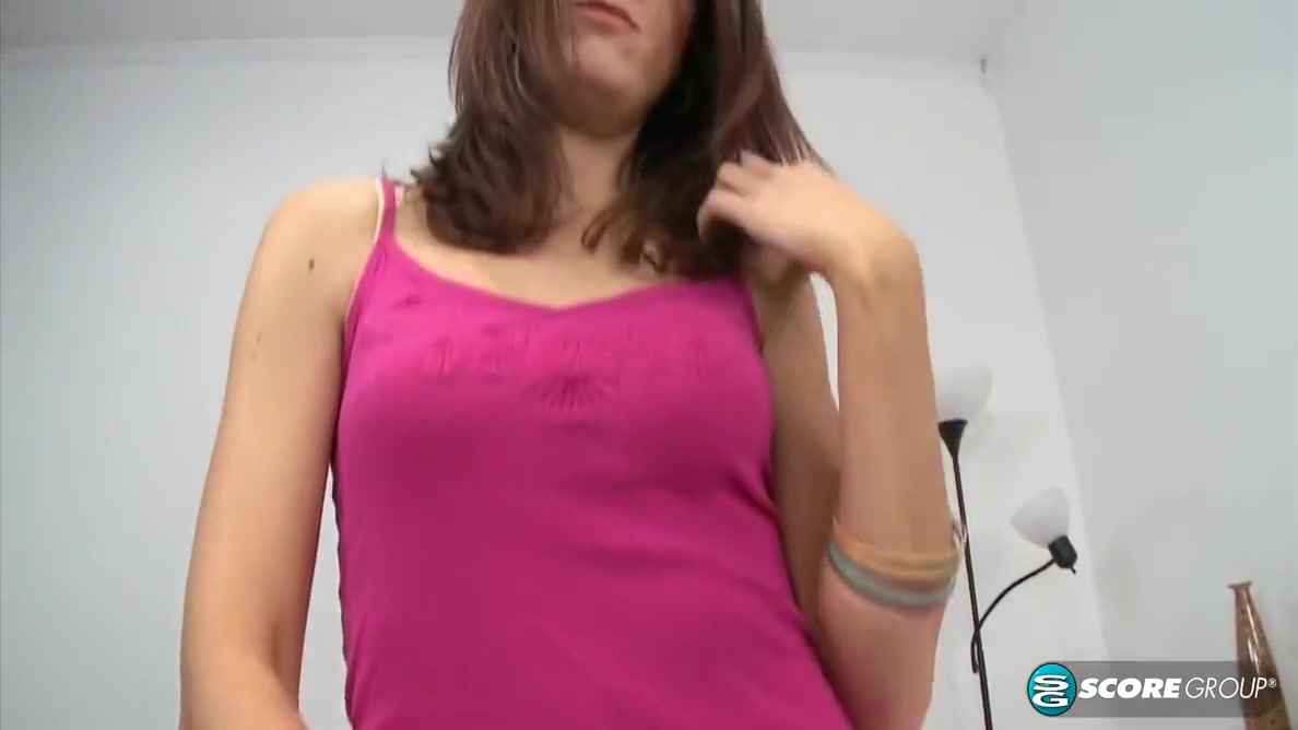Redhead Natalies Ex Told Her To Pose. Now, Shes Sucking