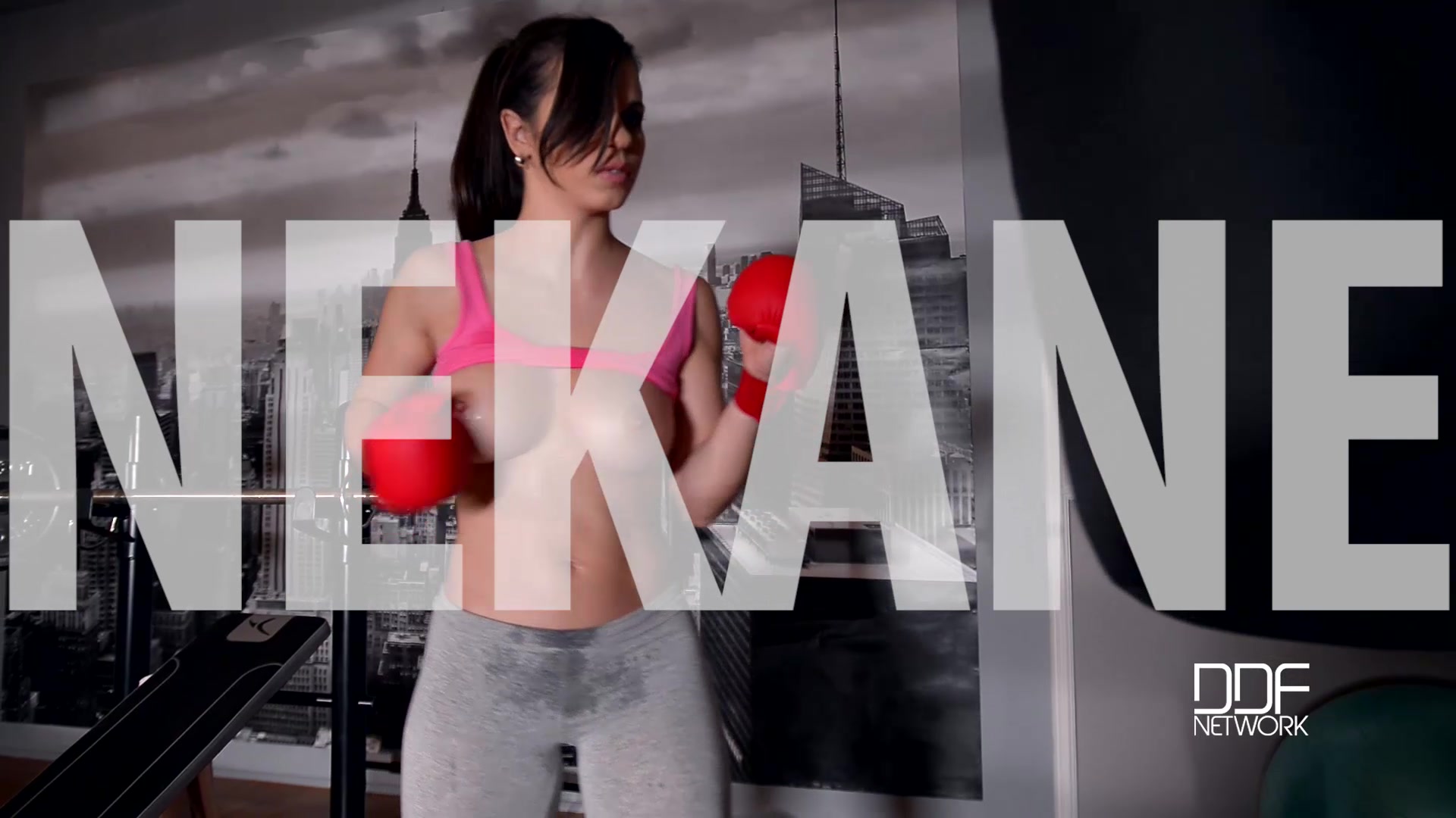 Orgasmic Gym Sesh - Full Workout Including her Pink - PornWorld