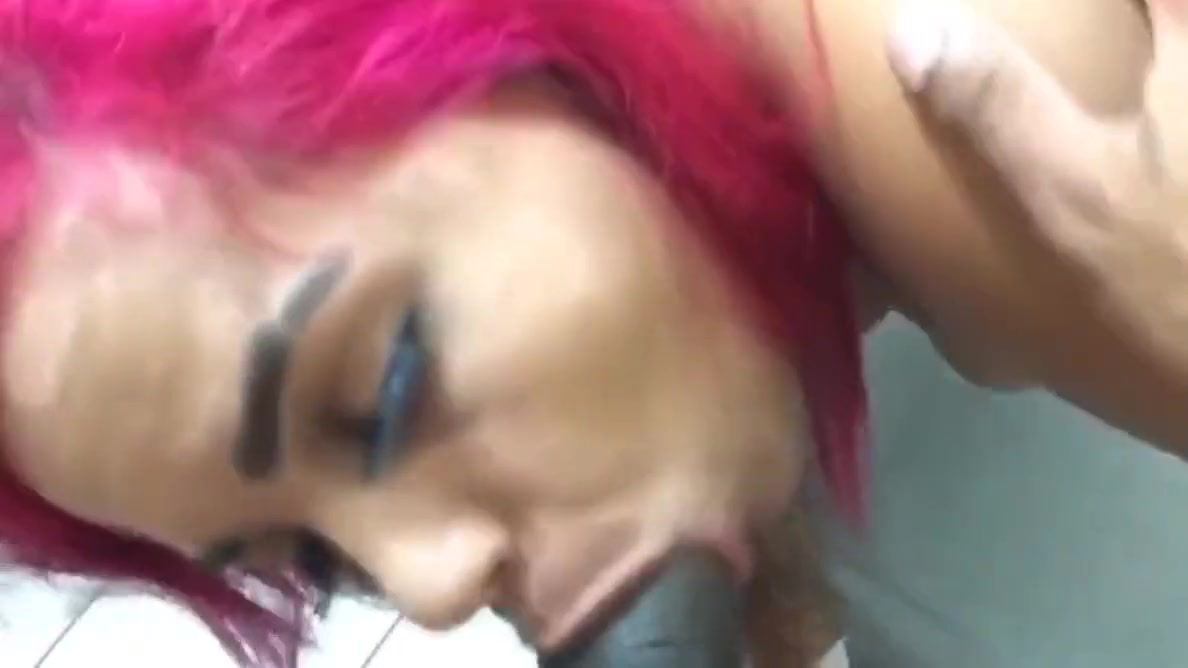 I Had A Little Party With This Brunette And She Came Hot On My Dick