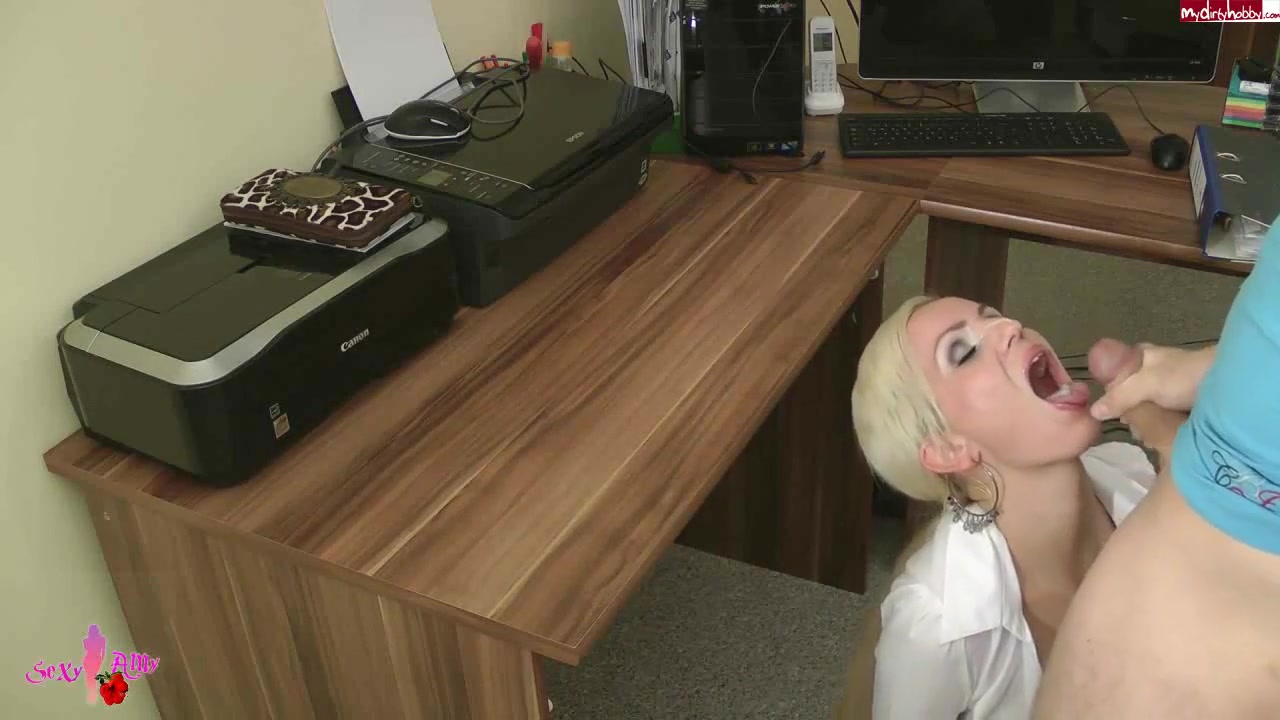 Unfassbar - Die Firmenschlampe Lasst Sich Vo With Amy Starr
