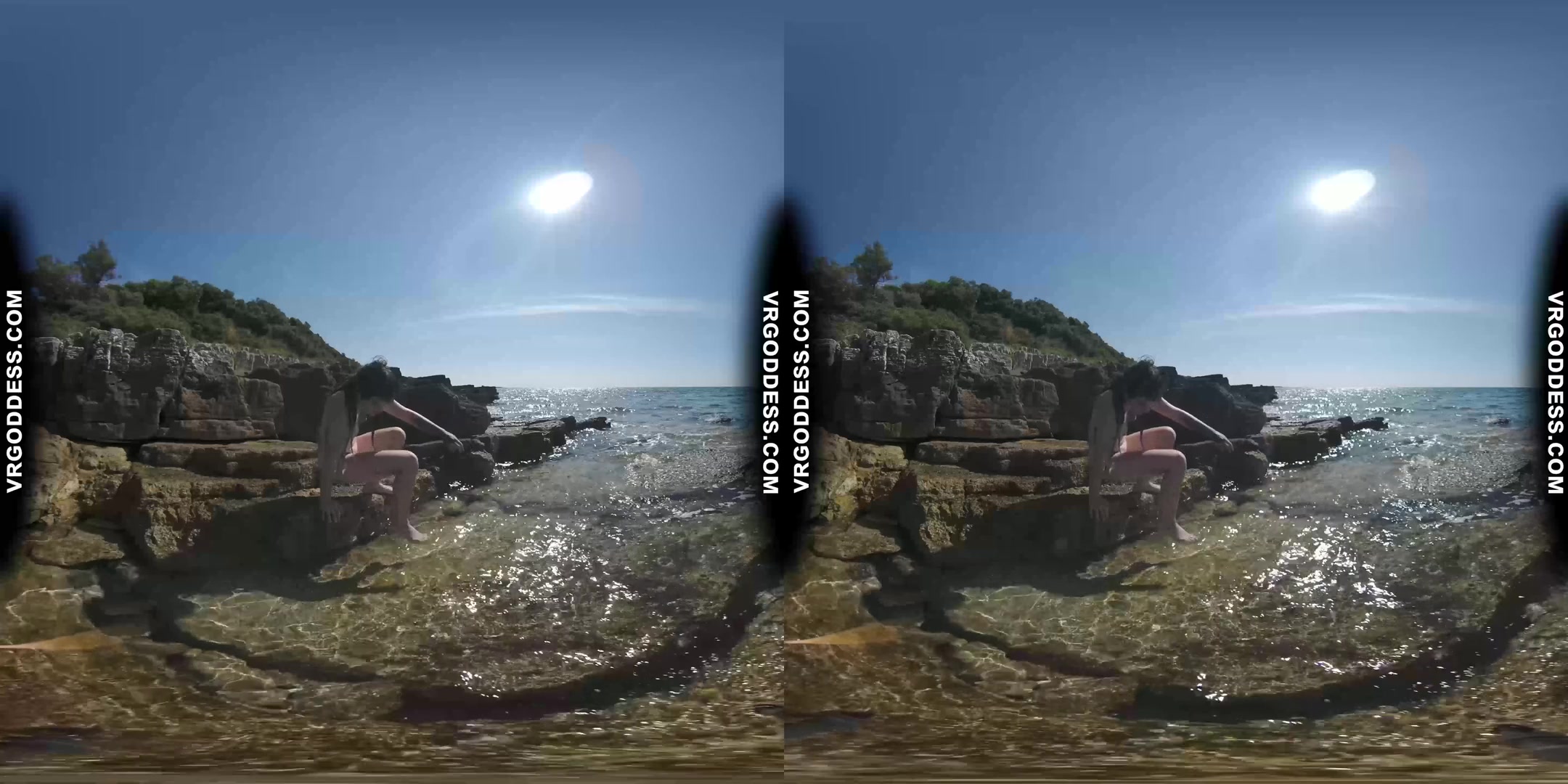 Tattooed Brille Skinny Dipping In The Ocean While On Vacation Jilling