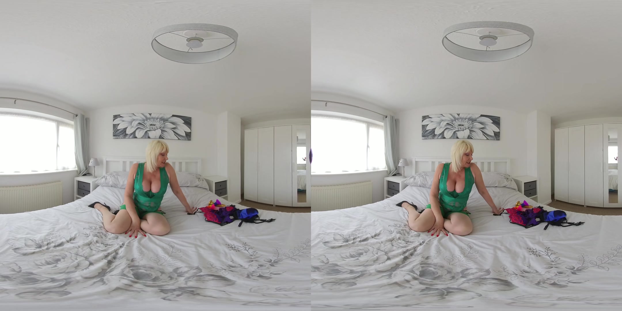 Milf Amy, Lingerie Party - JimmyDraws