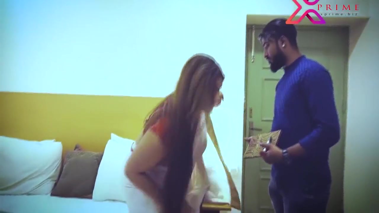 Indian Cheating Wife ,fucked By Makeup Artist 10 Min