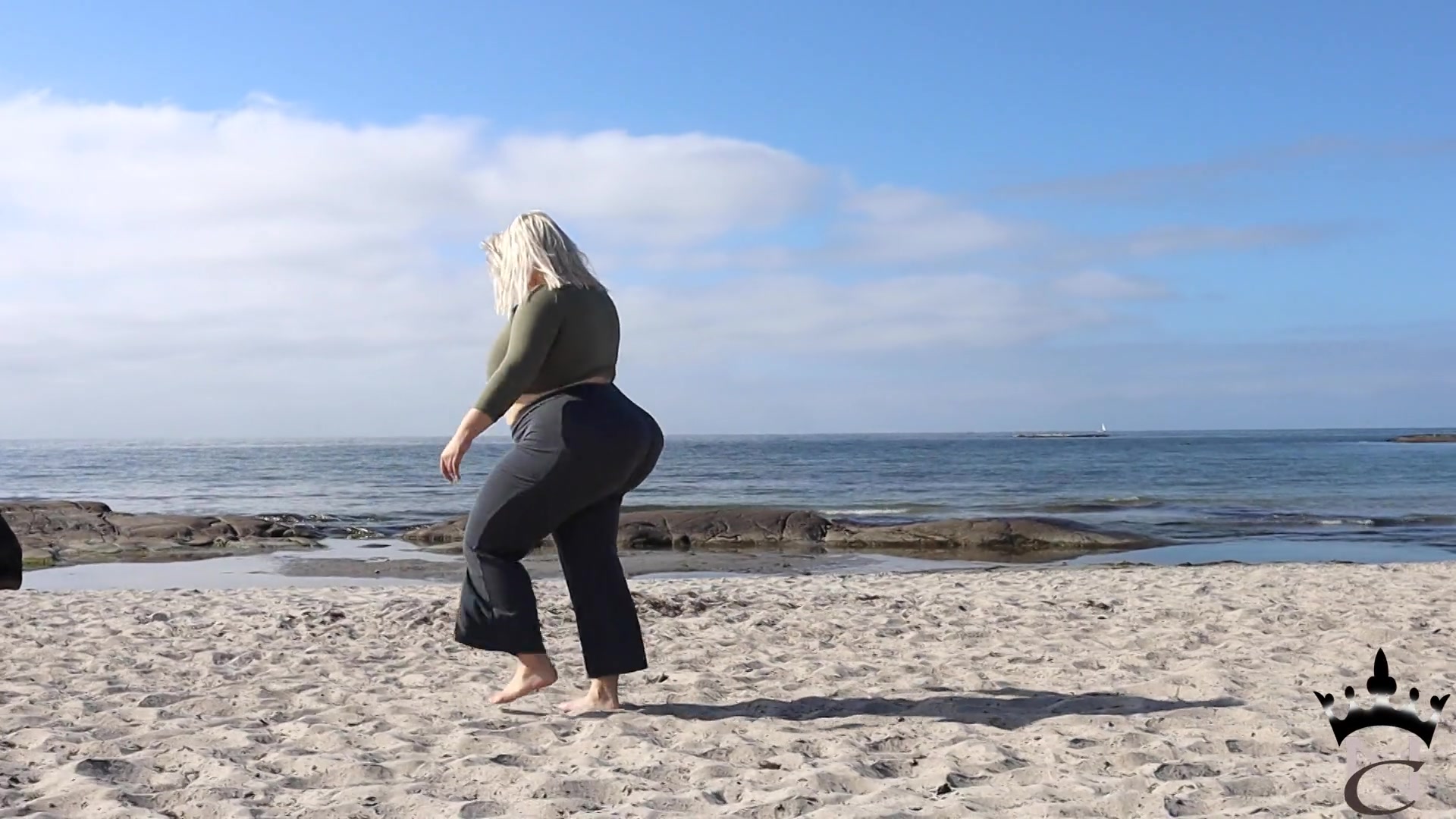 I Love The Ocean - Sex Movies Featuring Natasha Crown