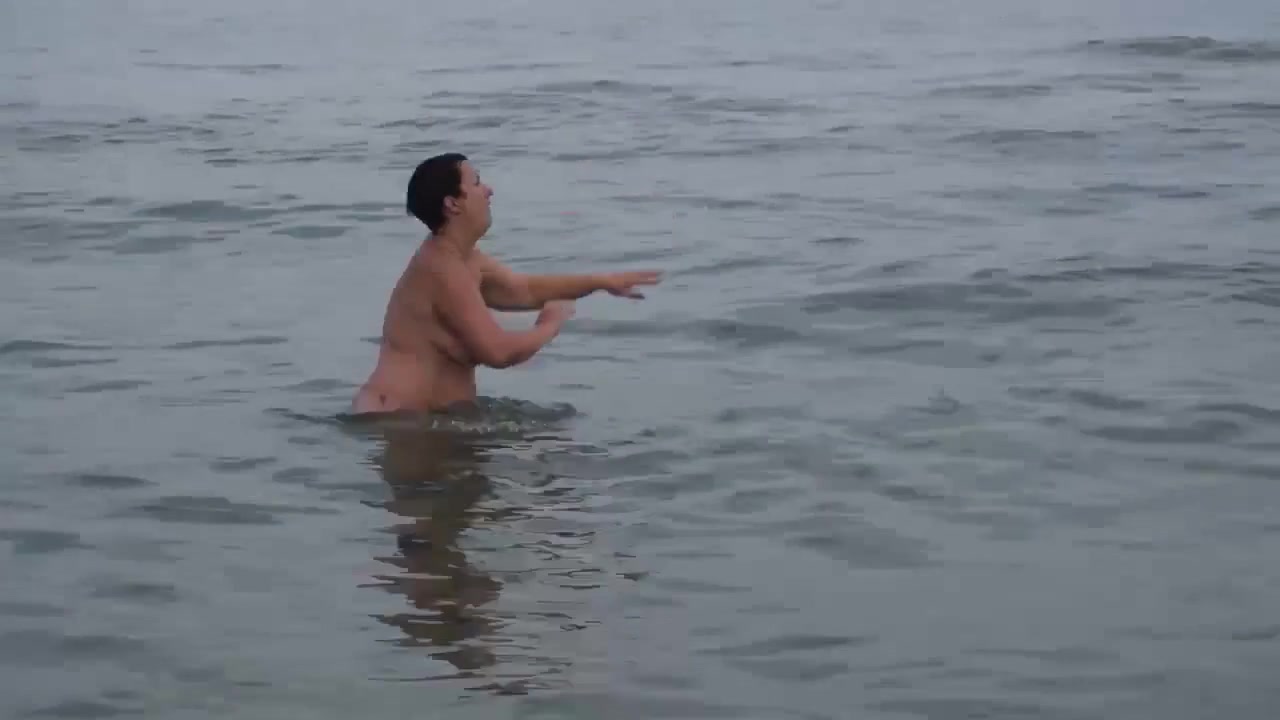 Girls Playing In The Sea - PhillipasLadies