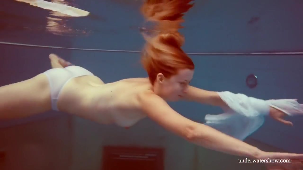 Hot Babe Melisa Darkova Dressed Underwater