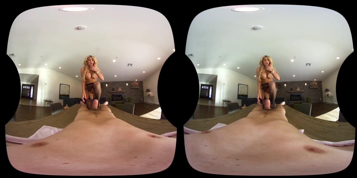 Kayla Kayden Dylan Snow in NaughtyAmericaVR