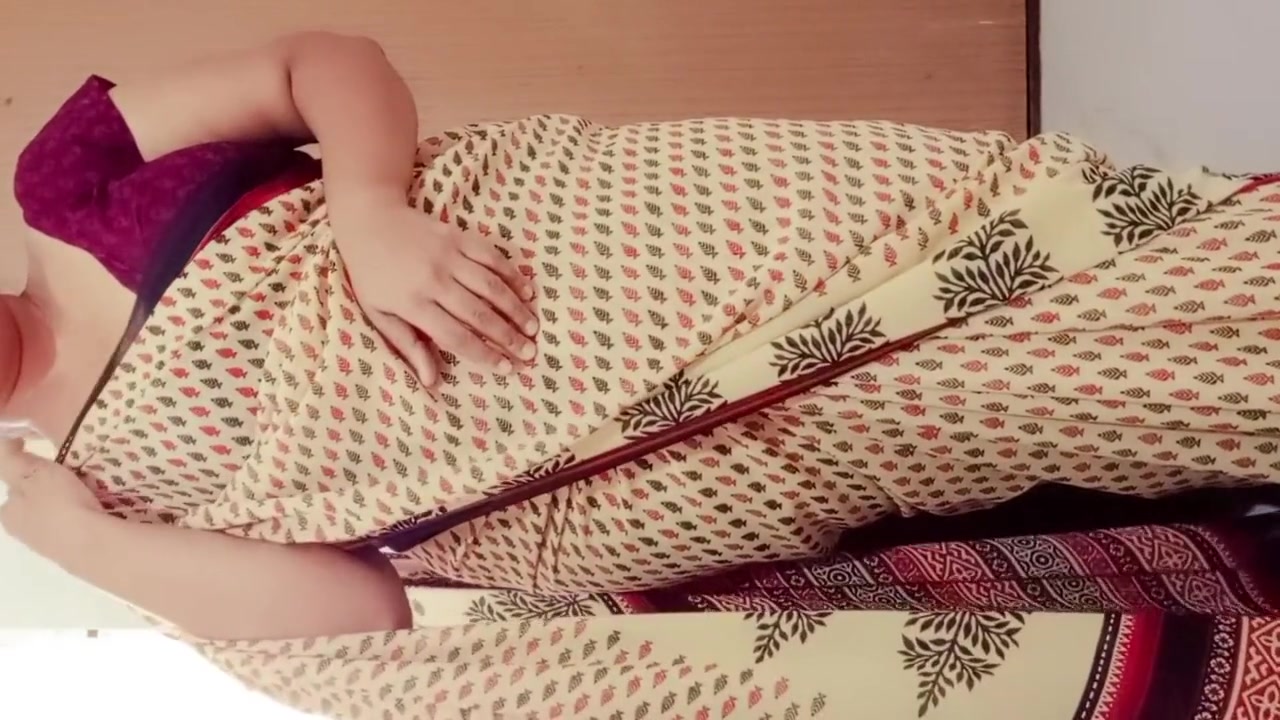 Desi Riya Bhabhi Fucked By Devar