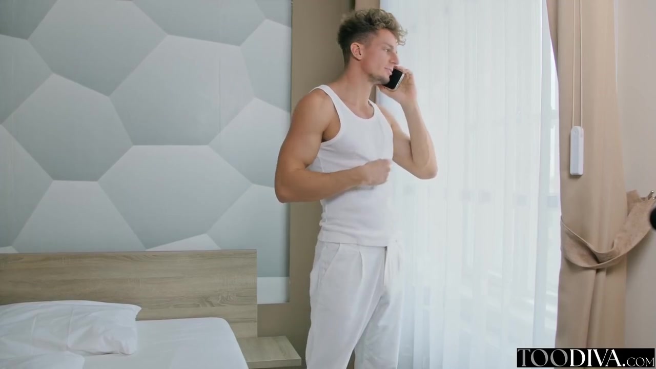 Hotel Staff Called For Help Started Riding Guests Fat Cock - Matthew Meier And Vanessa Hillz
