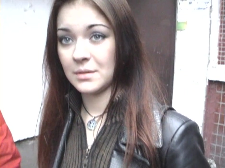 Alsa in amateur hot chick gets picked up by a charming guy