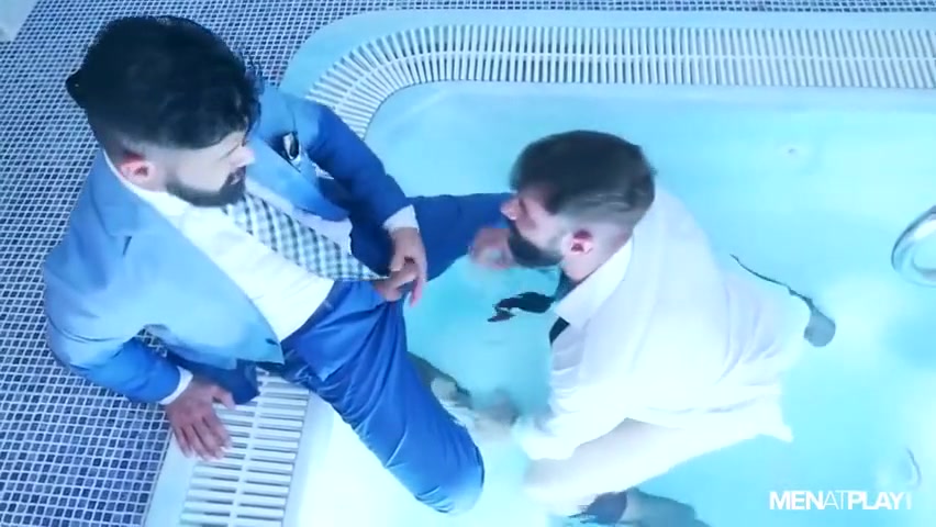 Dani Robles And Justin Jett In Gay World Wet Groomsman