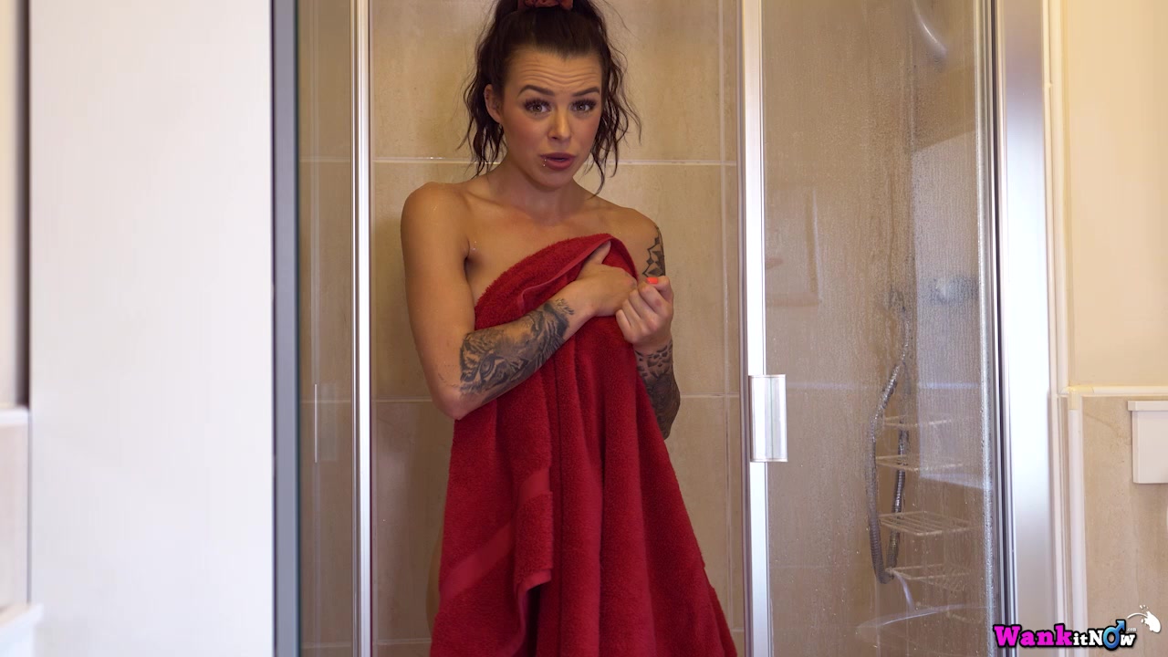 Miah S - Titty Slip - Sexy Videos - WankitNow