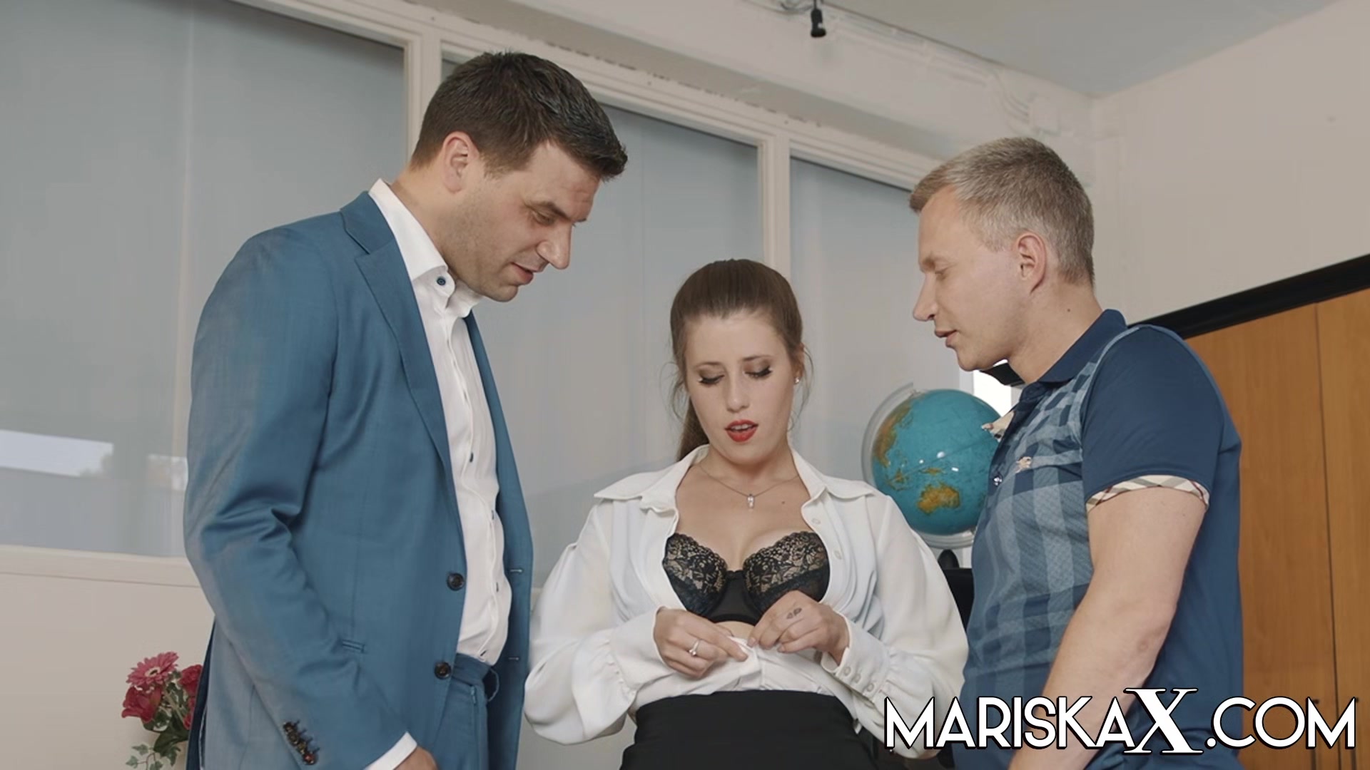 MARISKAX Lady Lyne fucked by her two coworkers