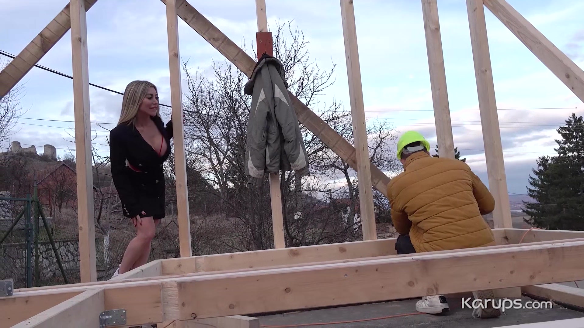 Carla Boom And The Roofers Tool - KarupsOlderWomen