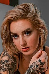 Watch Jade Skyy videos
