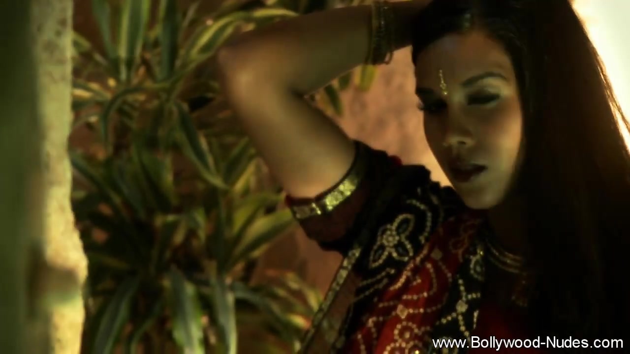 Seduction In Shadow From Indian Goddess With Sexy Body