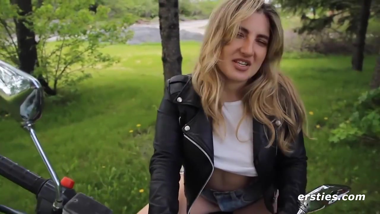 Biker Babe Plays With Her Pussy In Public