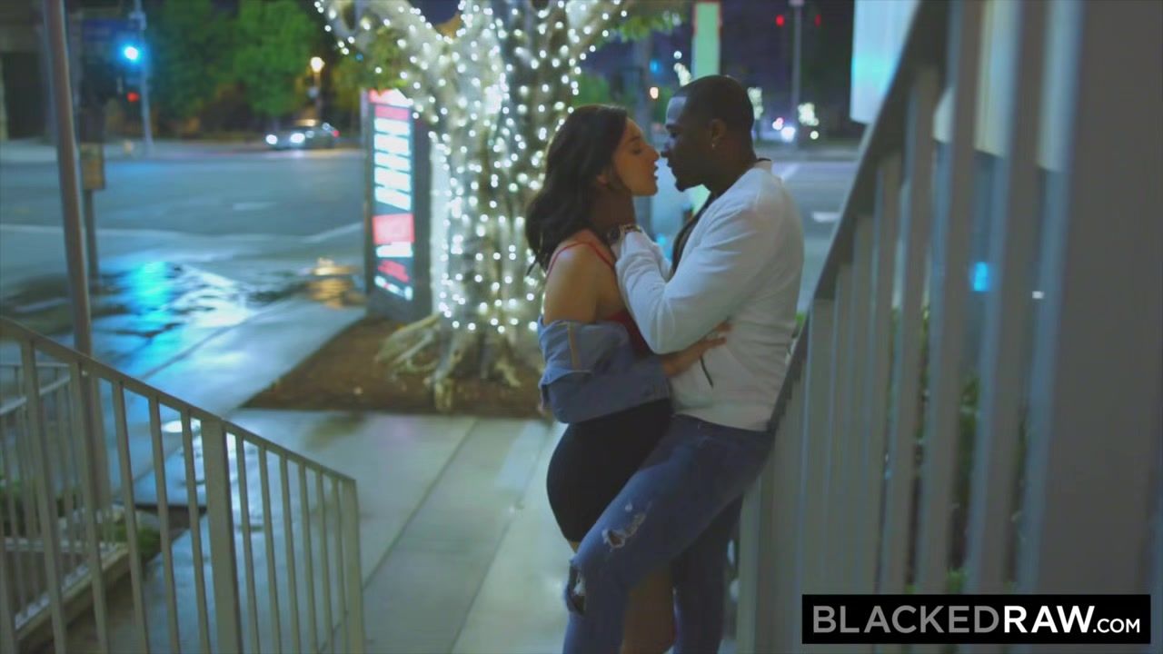 BLACKEDRAW It was their first date but they just went straight to the hotel