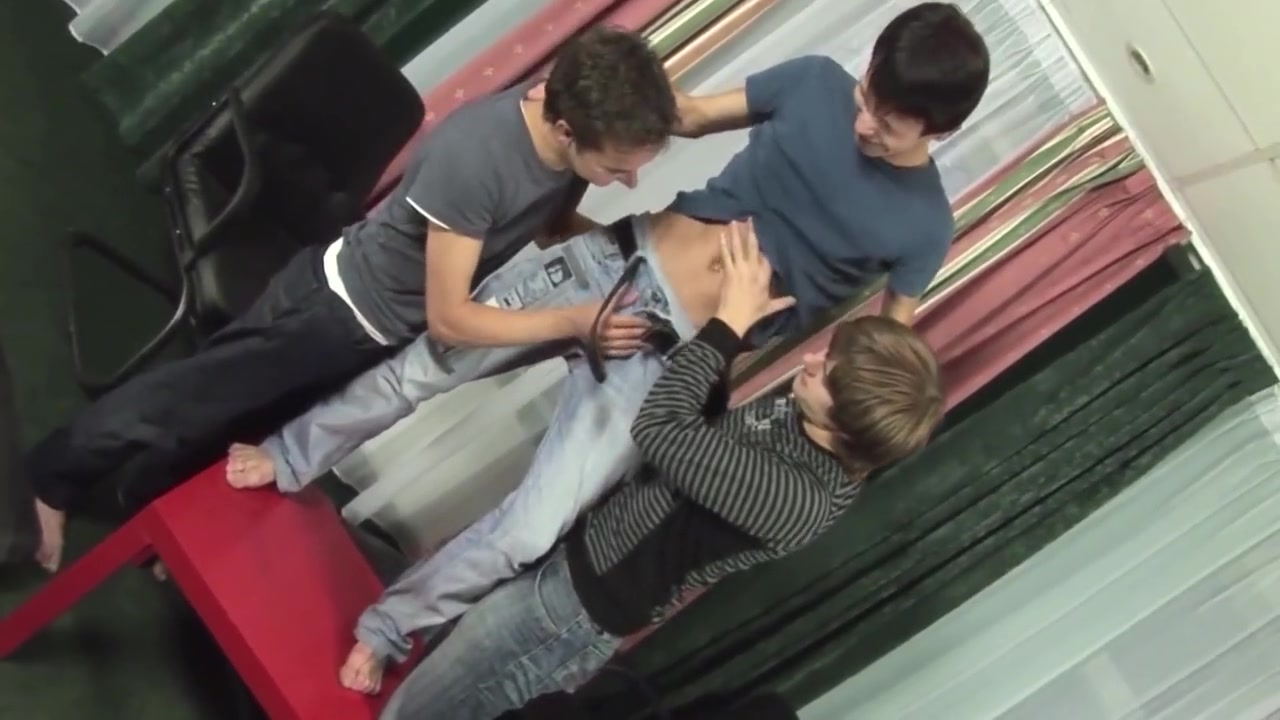 Fantastic Threesome With Sexy And Hot Gays Very Horny