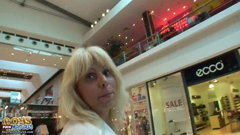Married blonde cheats on her hubby