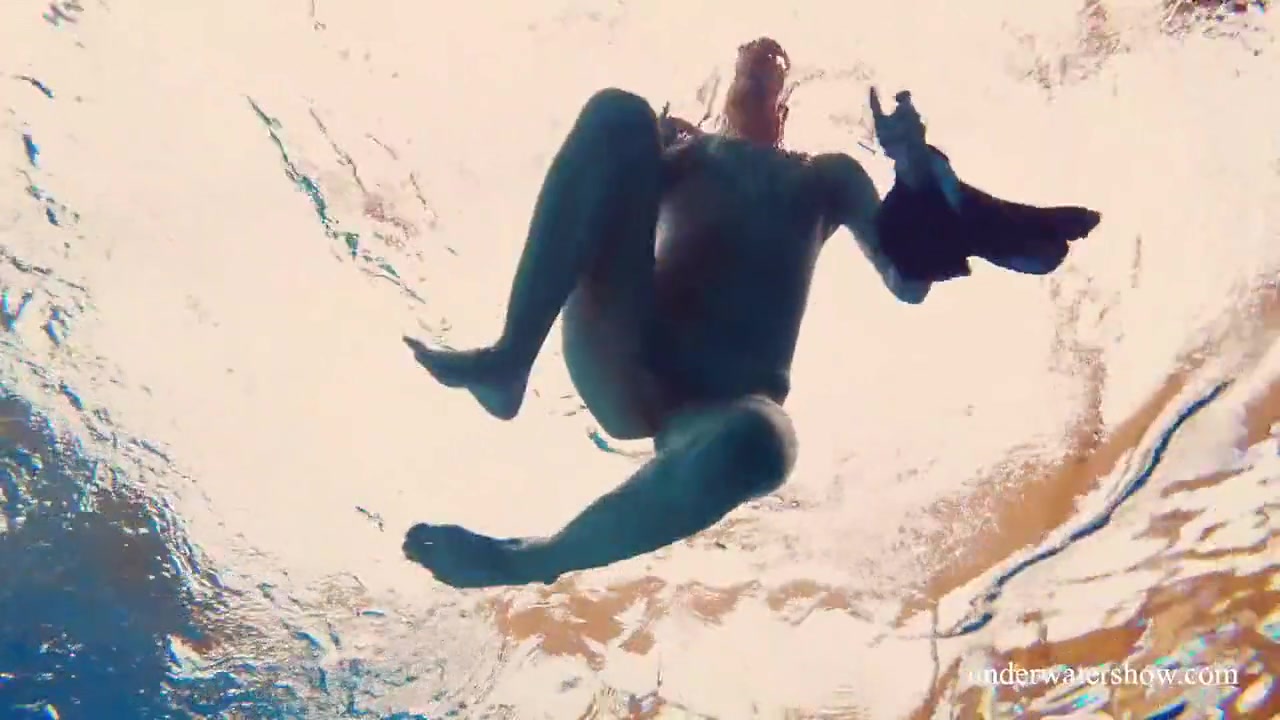 Underwater Mermaid Hottest Chick Ever Avenna