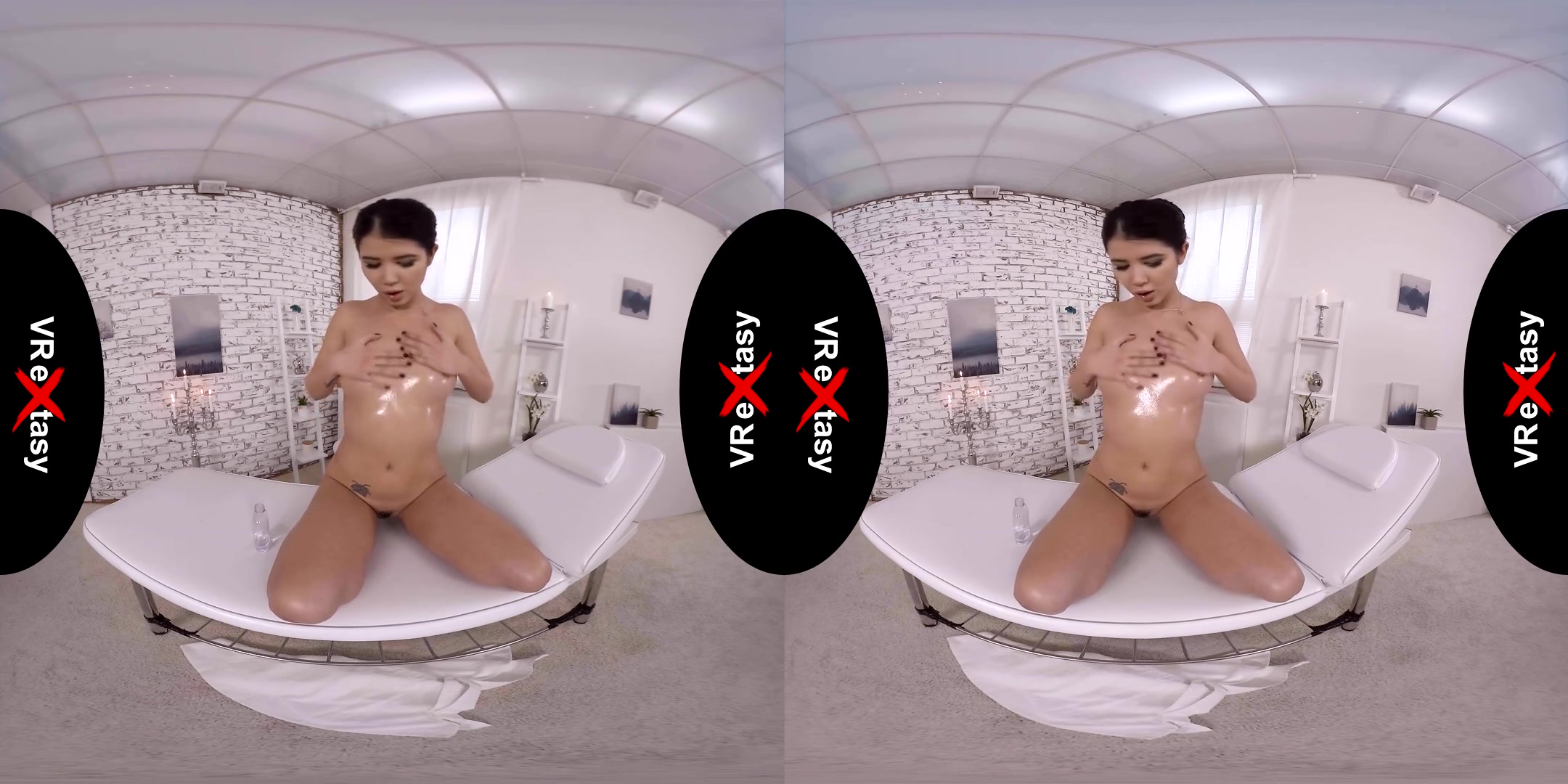 Lady Dee Solo - Stunning Babe Oiled Up Solo Masturbation