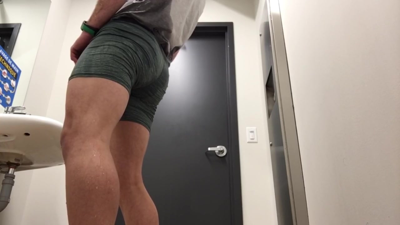 Male Self Piss And Cum In A Random Restroom