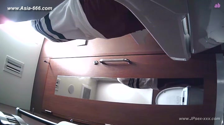 Peeping Korean Restaurant Toilet.25