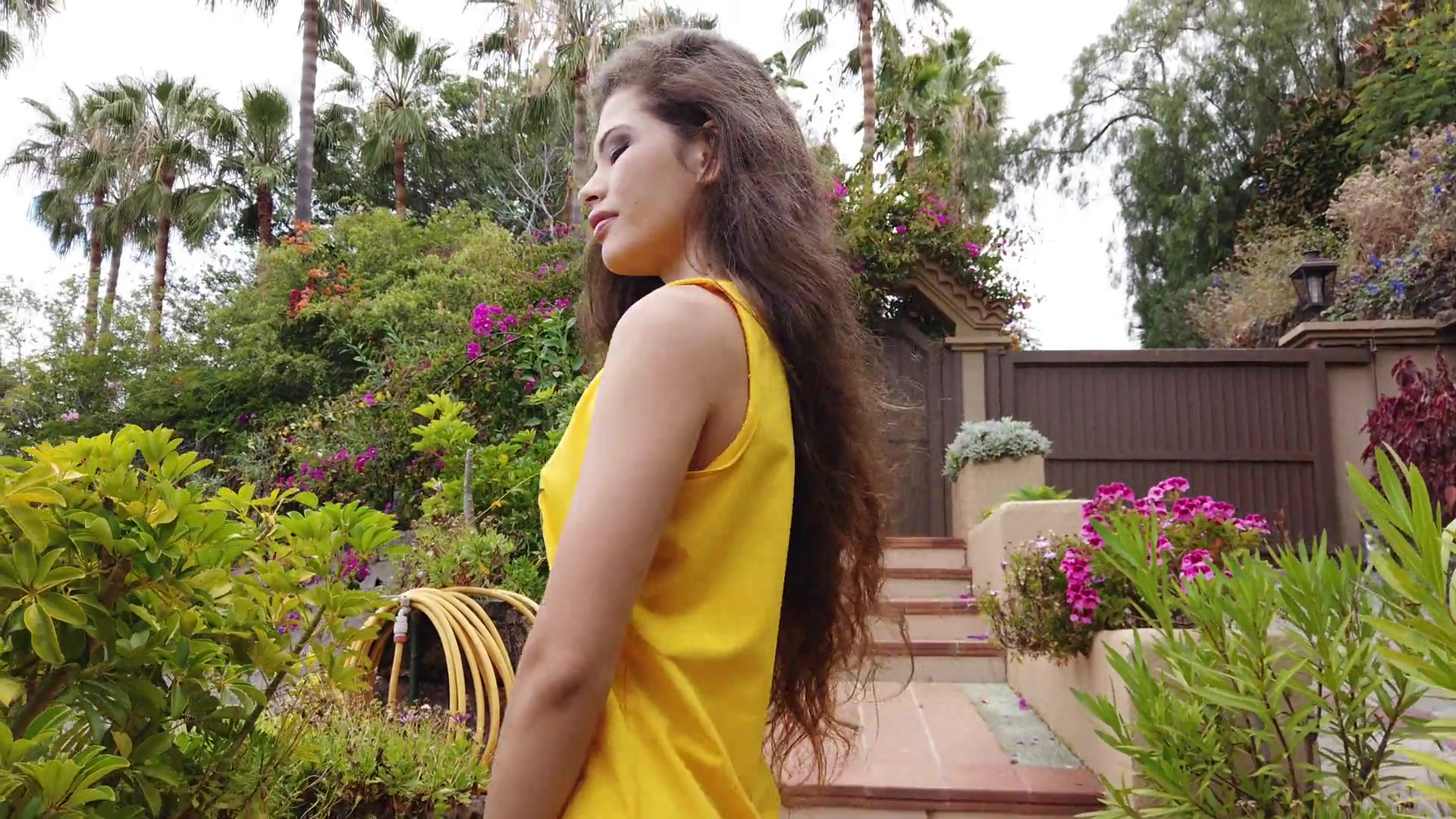 I Like Yellow - Sex Movies Featuring Irene Rouse