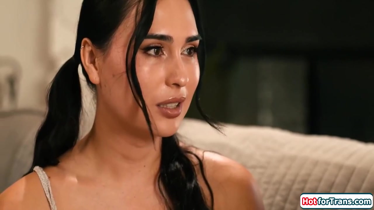 That Vibrating Buttplug Gonna Make Me Cum Ifo Busty Neighbor 8 Min - Ember Fiera, Codi Vore And Chanel Camryn