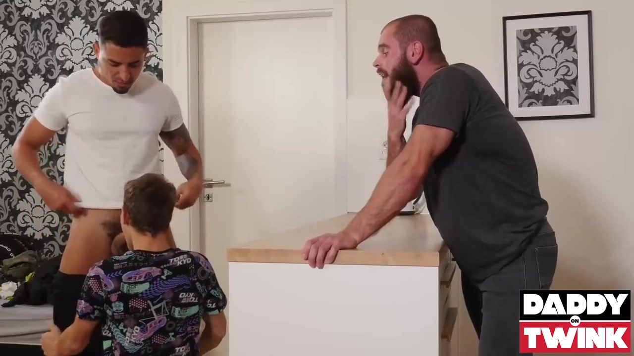 Ollie Barn, Roque Rems And John Barber In Receives Wild Threesome