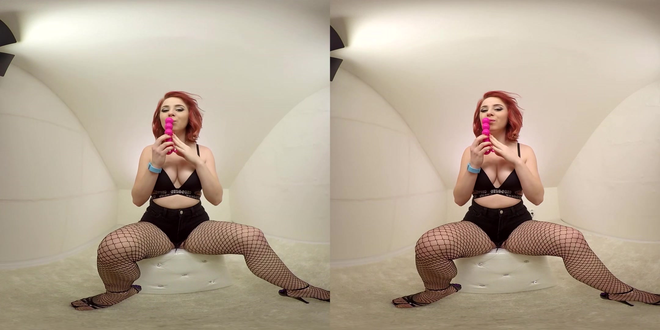 Horny Babe Anastasia Row Fucks Her Toy - Redhead Shaved Teen