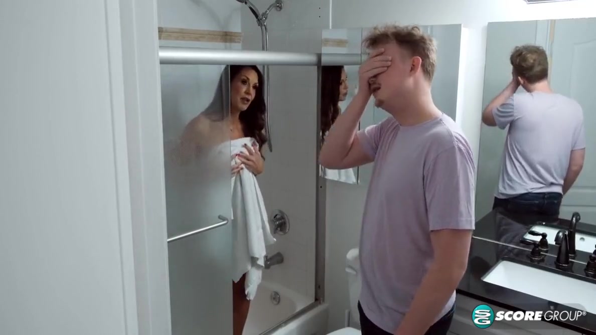 60-year-old Sucks And Fucks Her Stepson With Mallory Knight