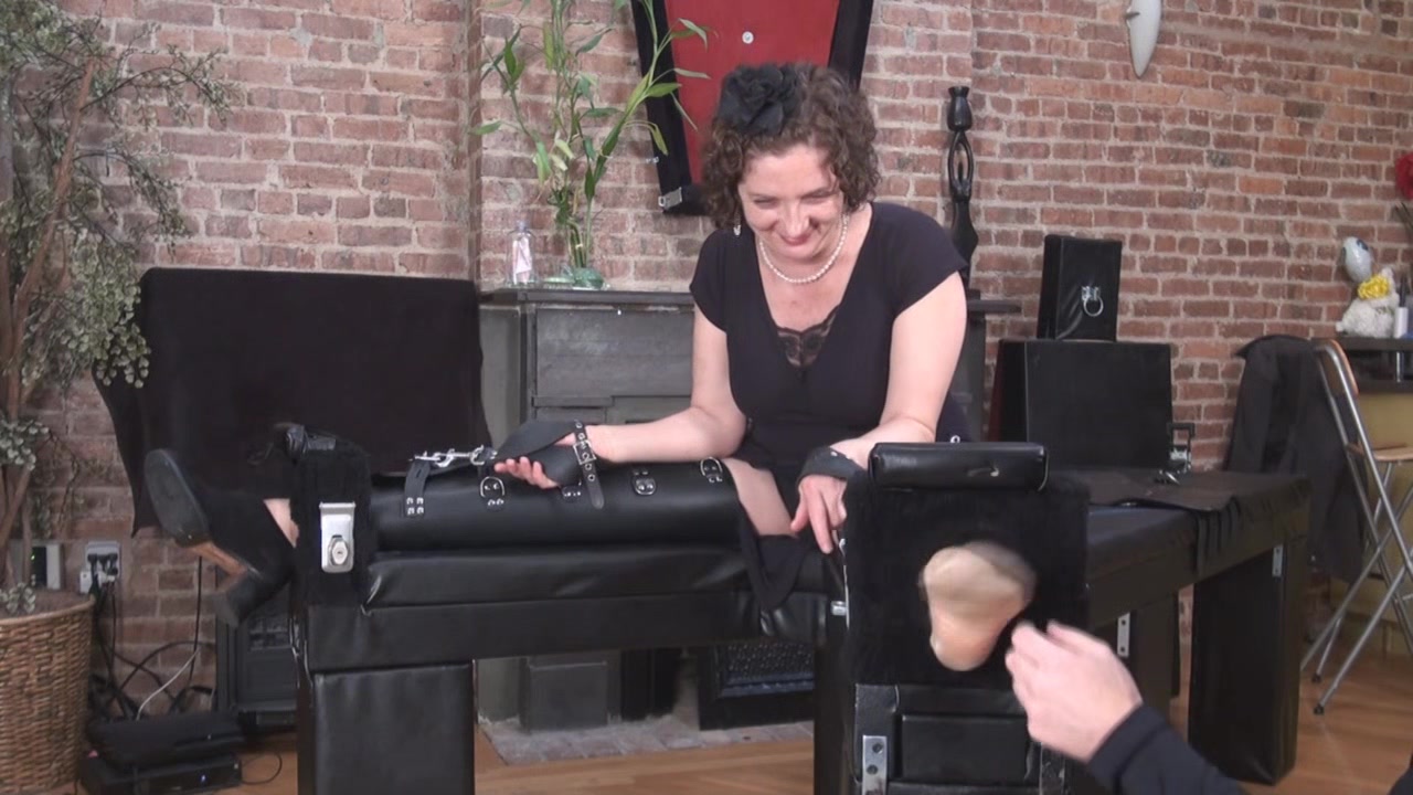 Mrs Elizabeth - Taworship