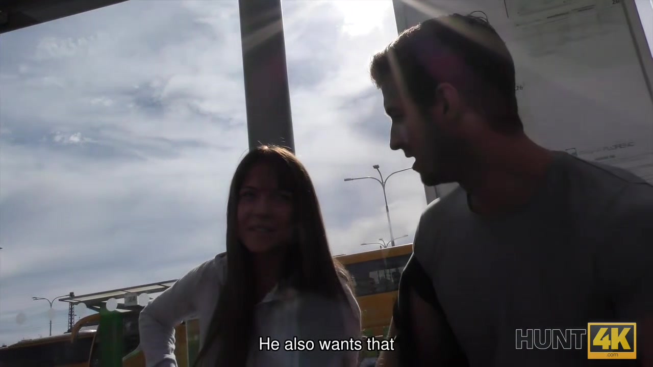 HUNT4K. Tricky guy fucks for cash hot chick who needed accommodation