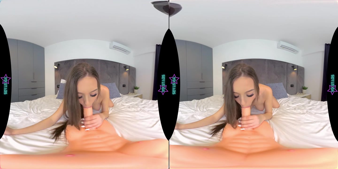 Love To Suck Hard Cocks - VRStars