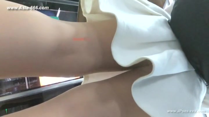 peeping chinese amateur upskirt.30