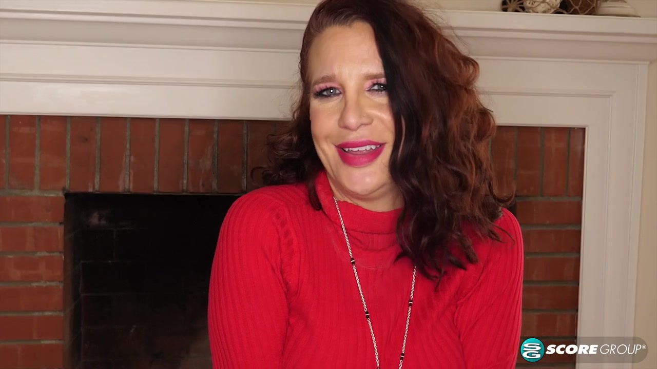 Cora explores her butthole - PornMegaLoad