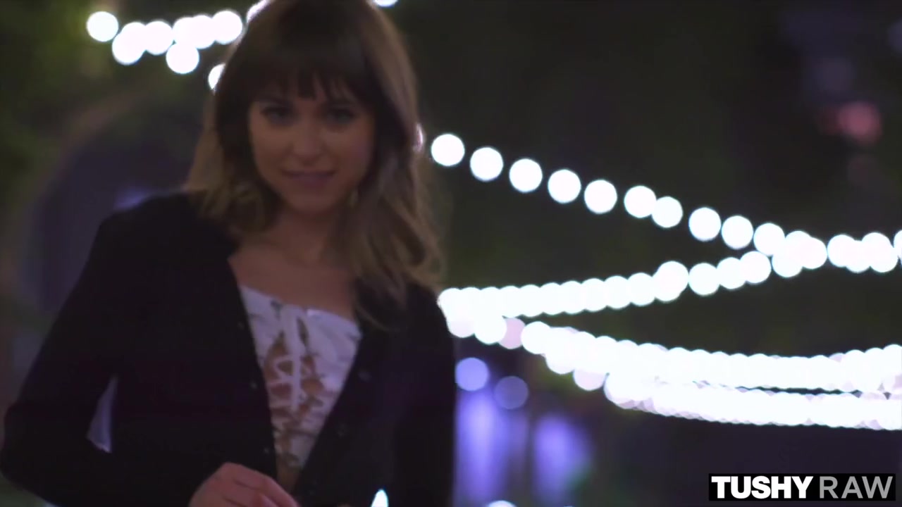 Loves Anal - Riley Reid And Gioia Biel