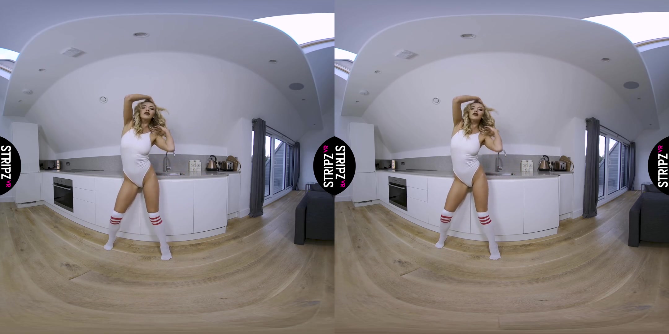 Bexie Williams in Studio 66 - StripzVR