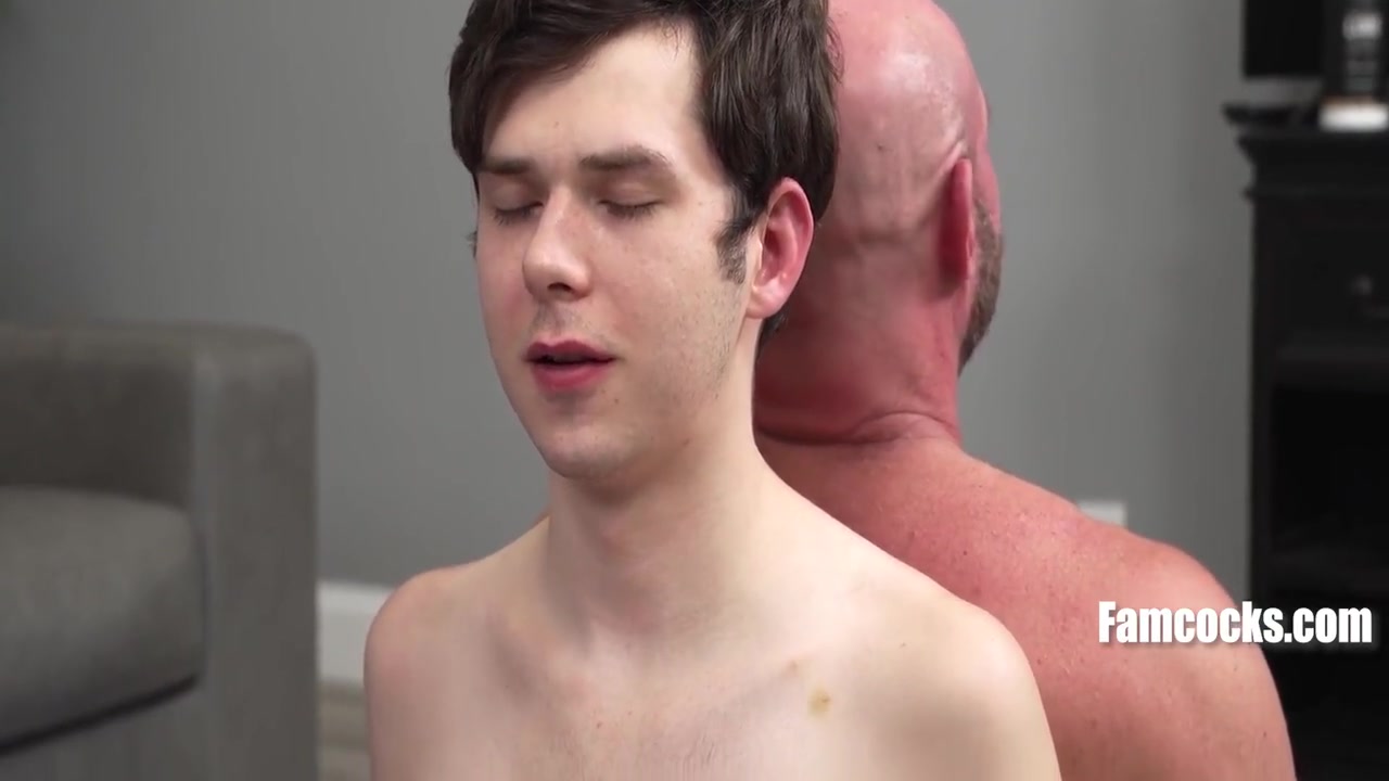 Killian Knox And Dakota Lovell In Yoga With Stepdaddy 8 Min