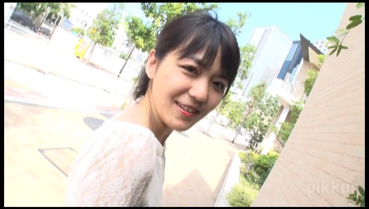 Rui Minazuki Do Me A Favor? Dangling Money In Front Of An Amateur Girl!! - Rui Minazuki