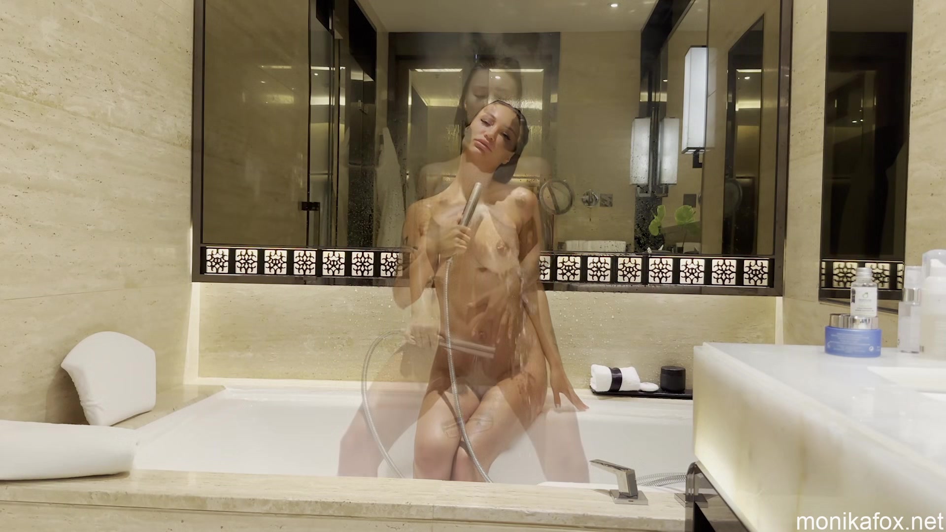 Monika Fox Fingering Ass And Pussy With Squirting In Bath - Monikafox