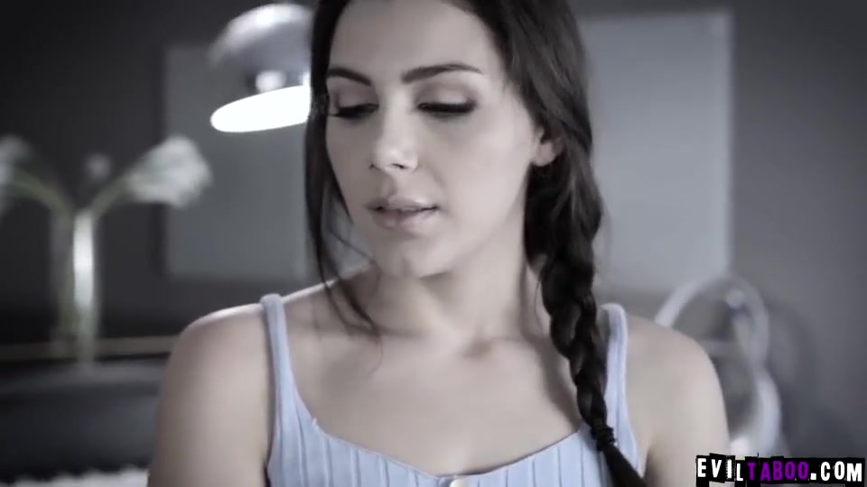 Valentina Nappi, Pure Taboo And Charles Dera In Housemaid Cleans The Floors And A Chopper!