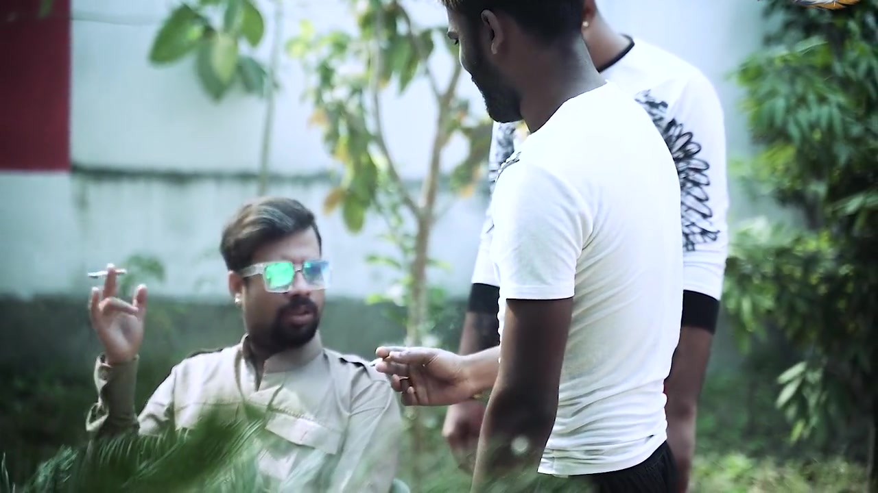Desi Mobster Hardcore Sex With Dirty Hairy Pussy Beggars Full Movie ( Hindi Audio )