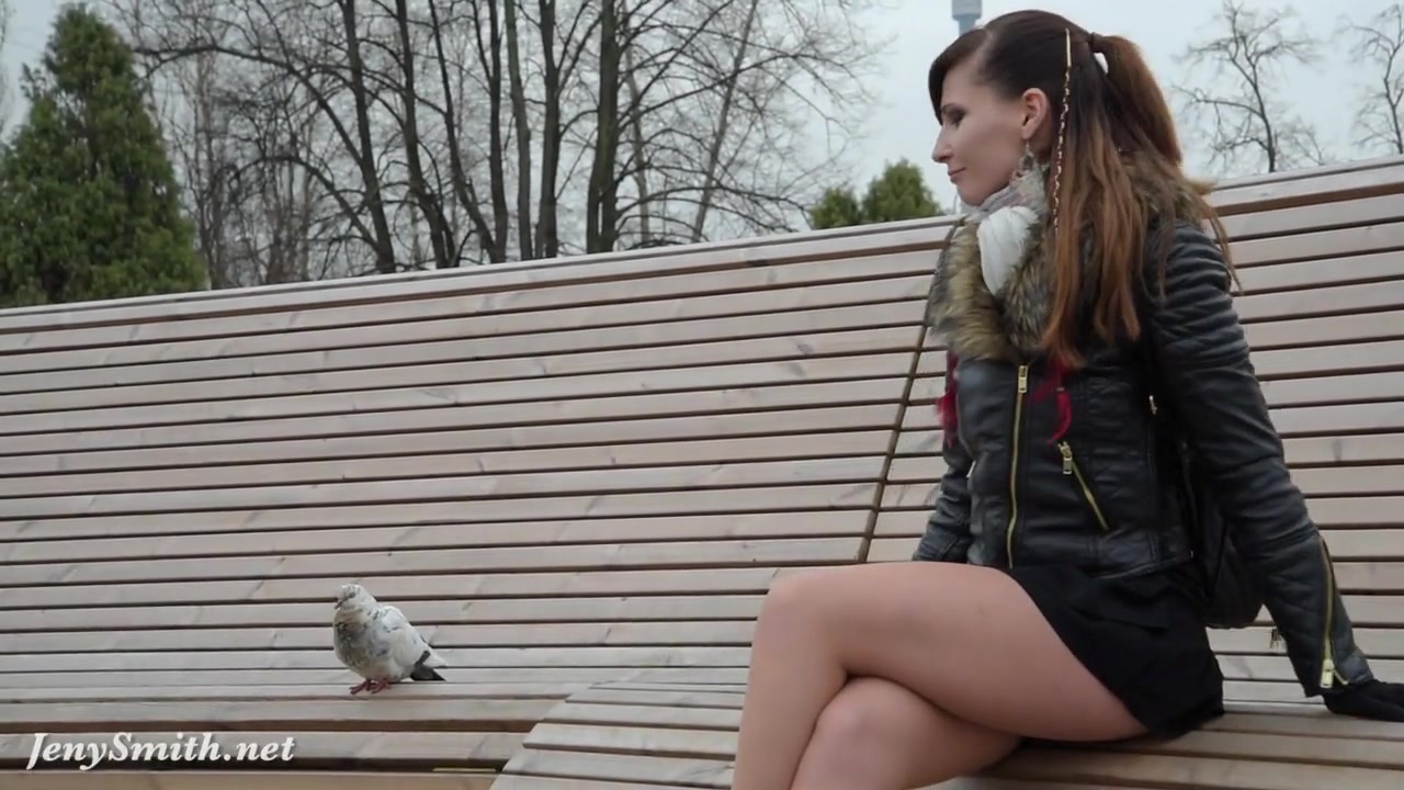 Jeny Smith seamless pantyhose public upskirt